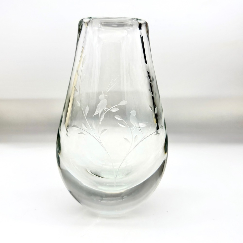 Vintage Art Glass Vase Medium Clear Mid-Century Etched Birds Heavy Base